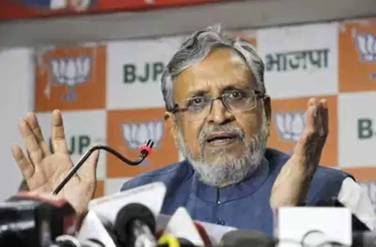 बिहार : भाजपा ने लगाया आरोप, तेजस्वी की सीबीआई को धमकी, जांच प्रभावित करने की कोशिश